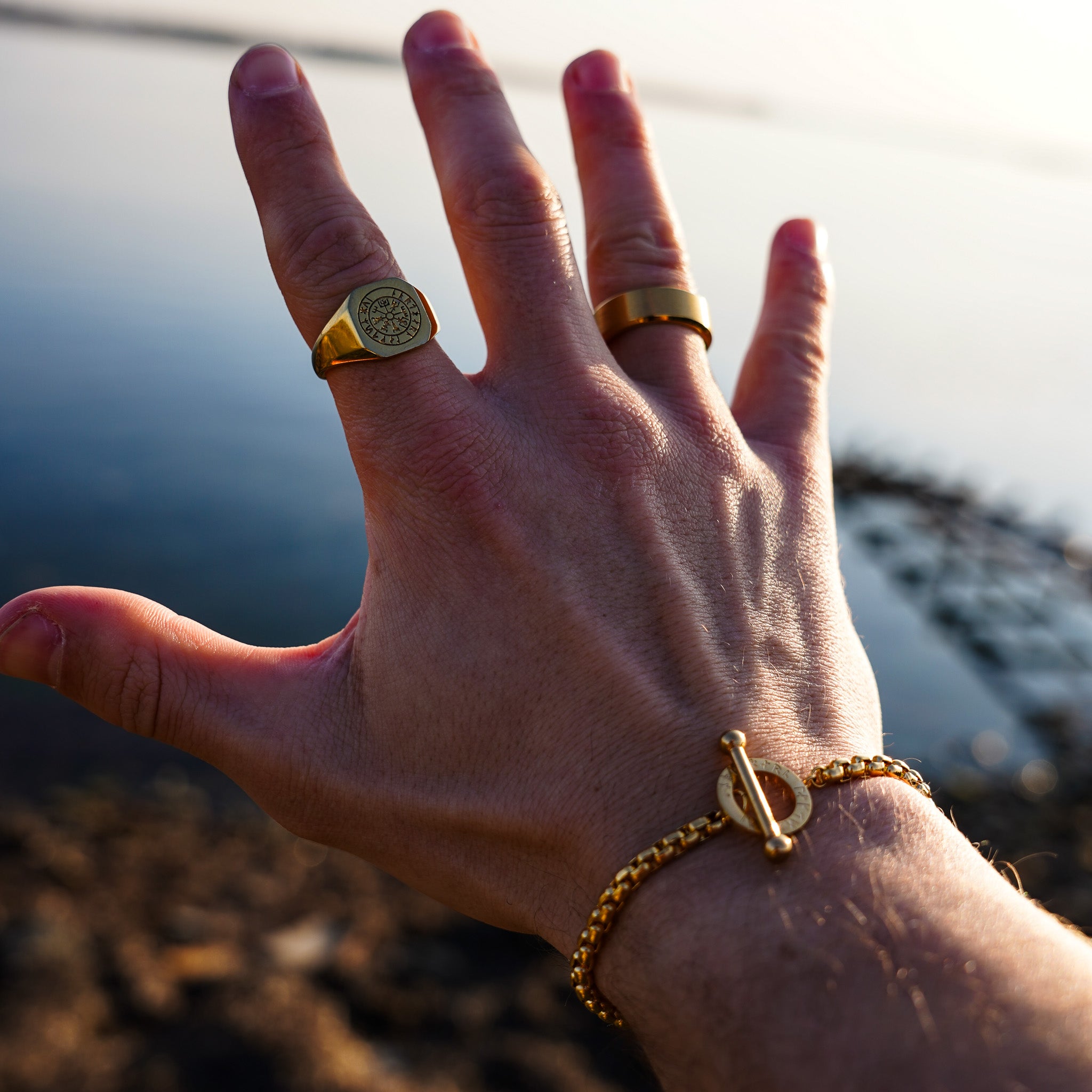 The Northguard Set - Gold-toned