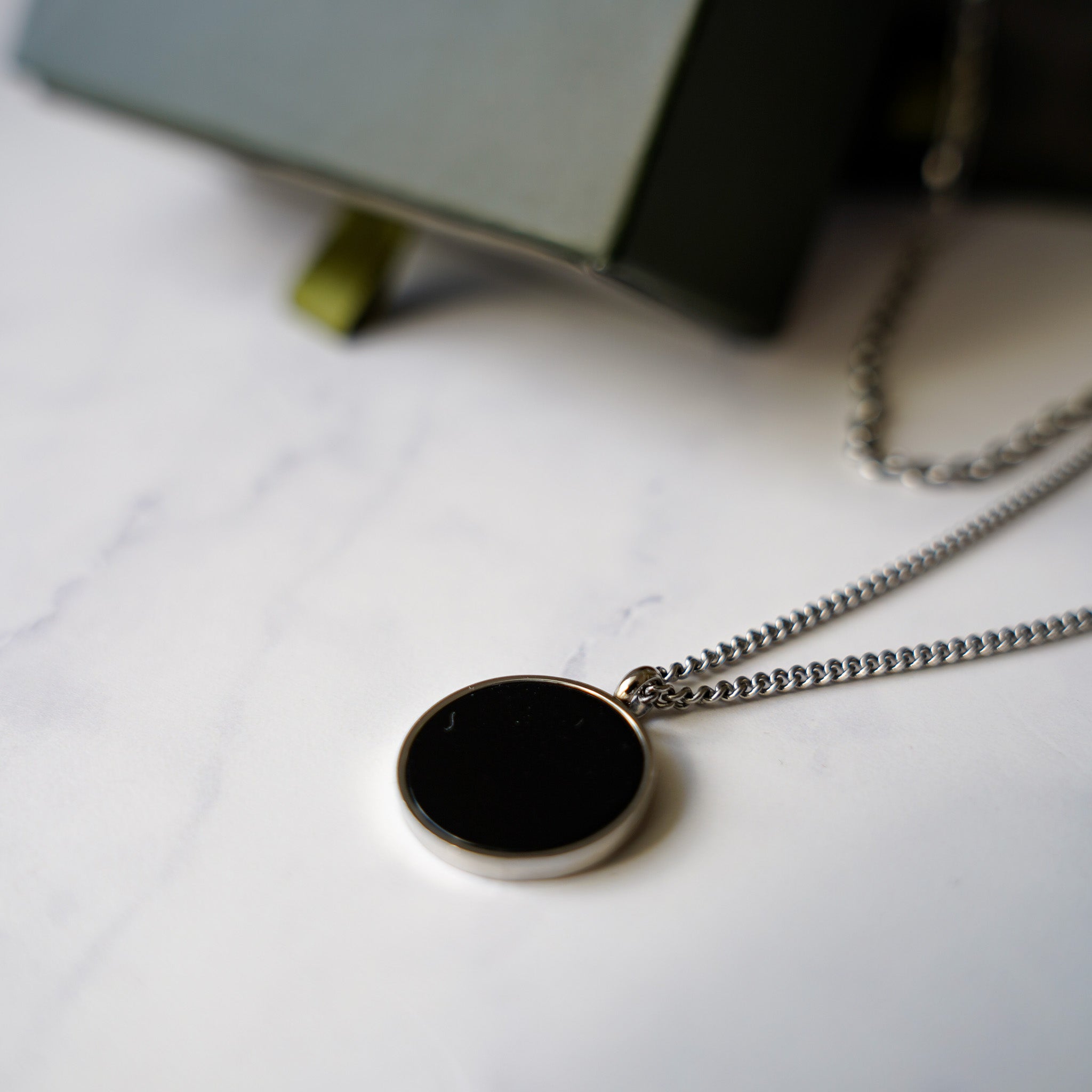 The Obsidian Set - Sølvtonet