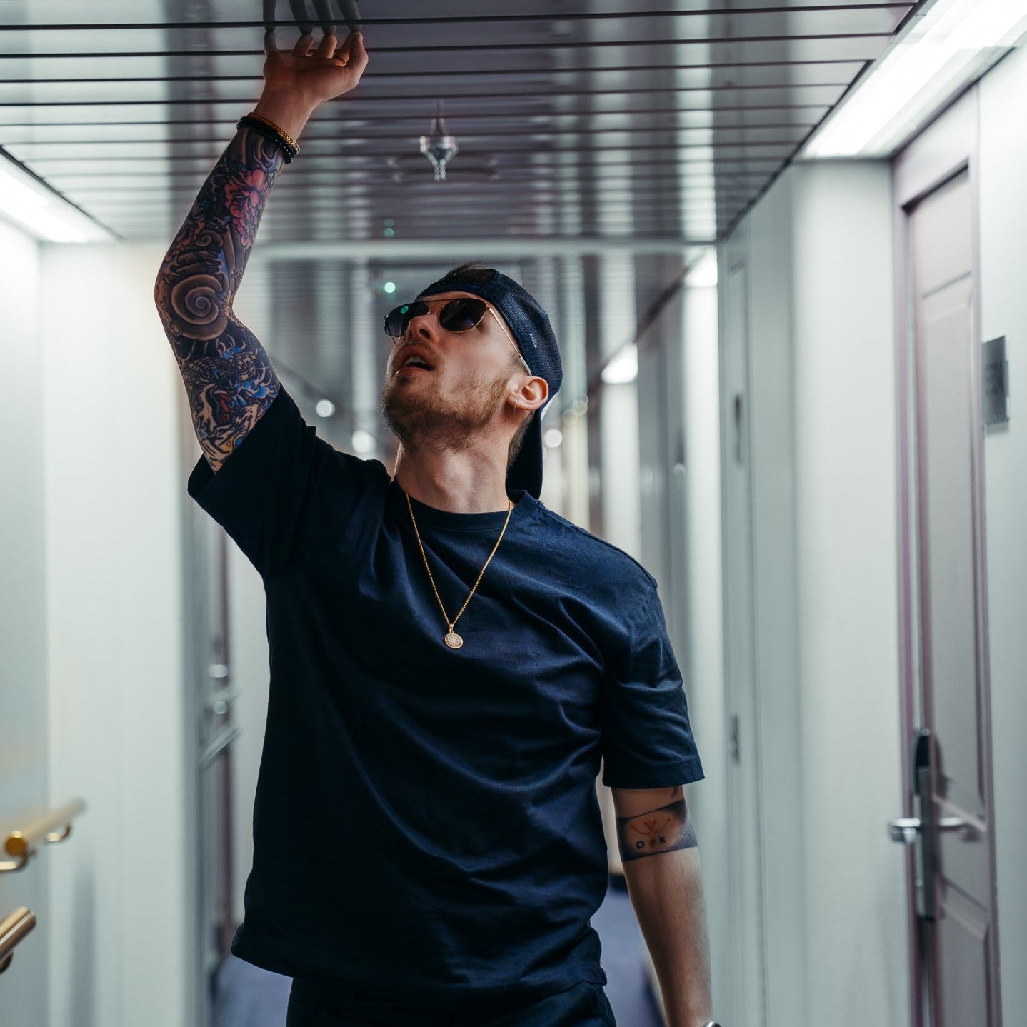 Kompass halsband - Guldton