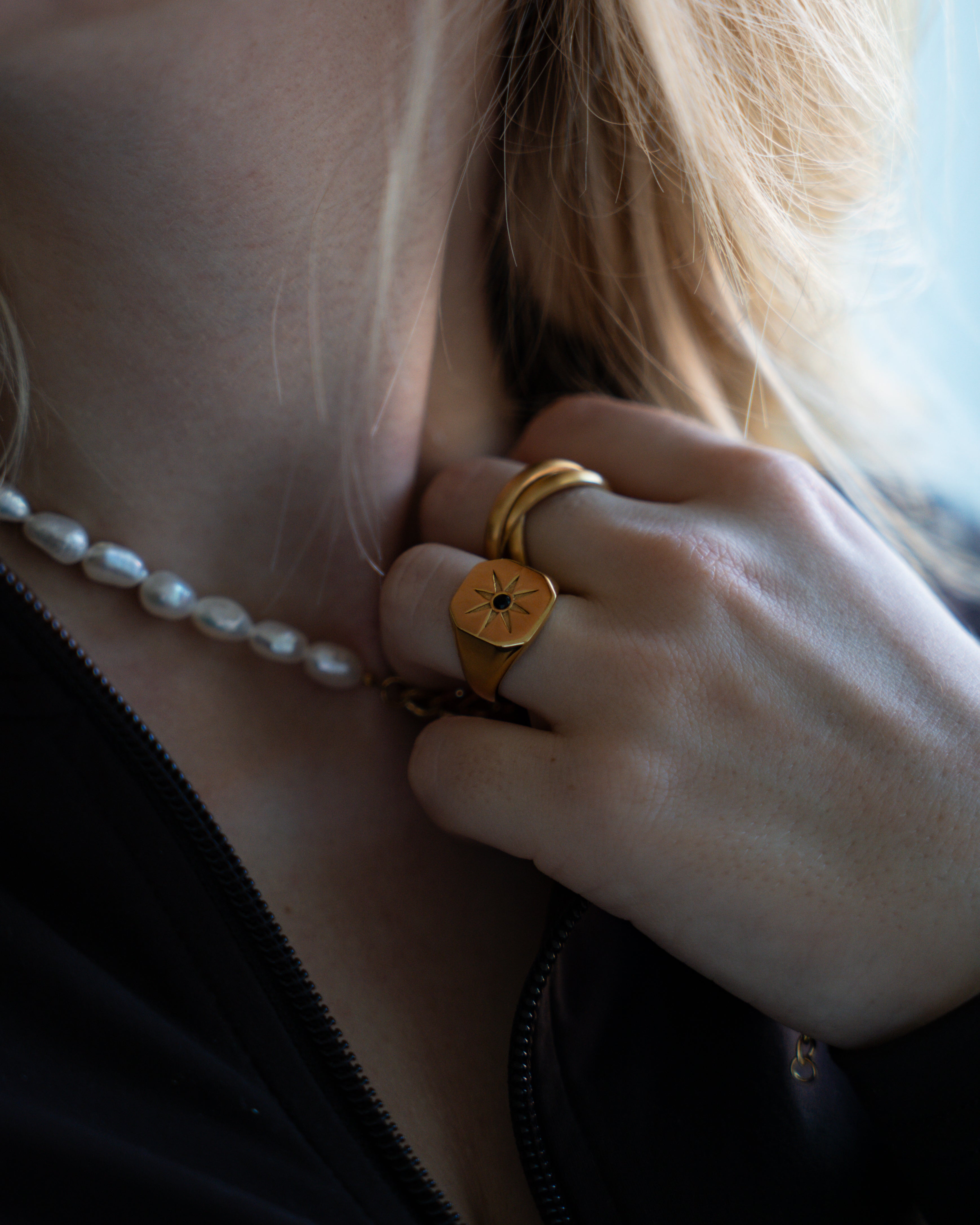 Helix band ring - Gold-toned