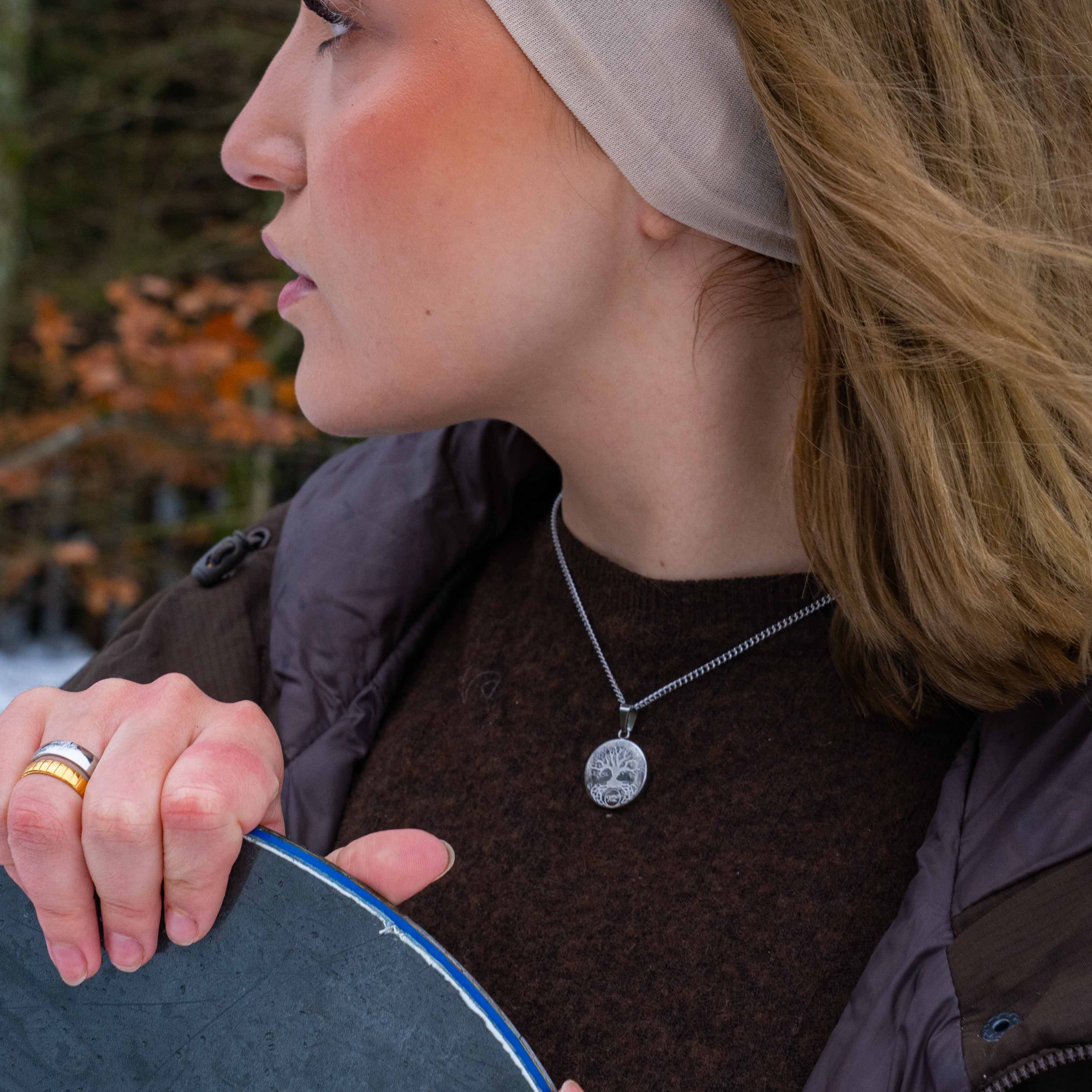 Yggdrasil Halsband - Silverton