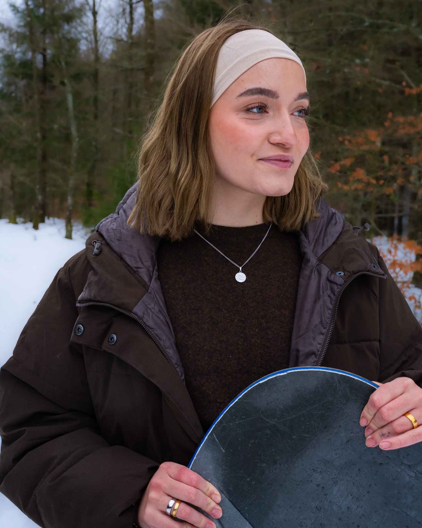 Minimal Vegvisir halskæde, Sølvtonet