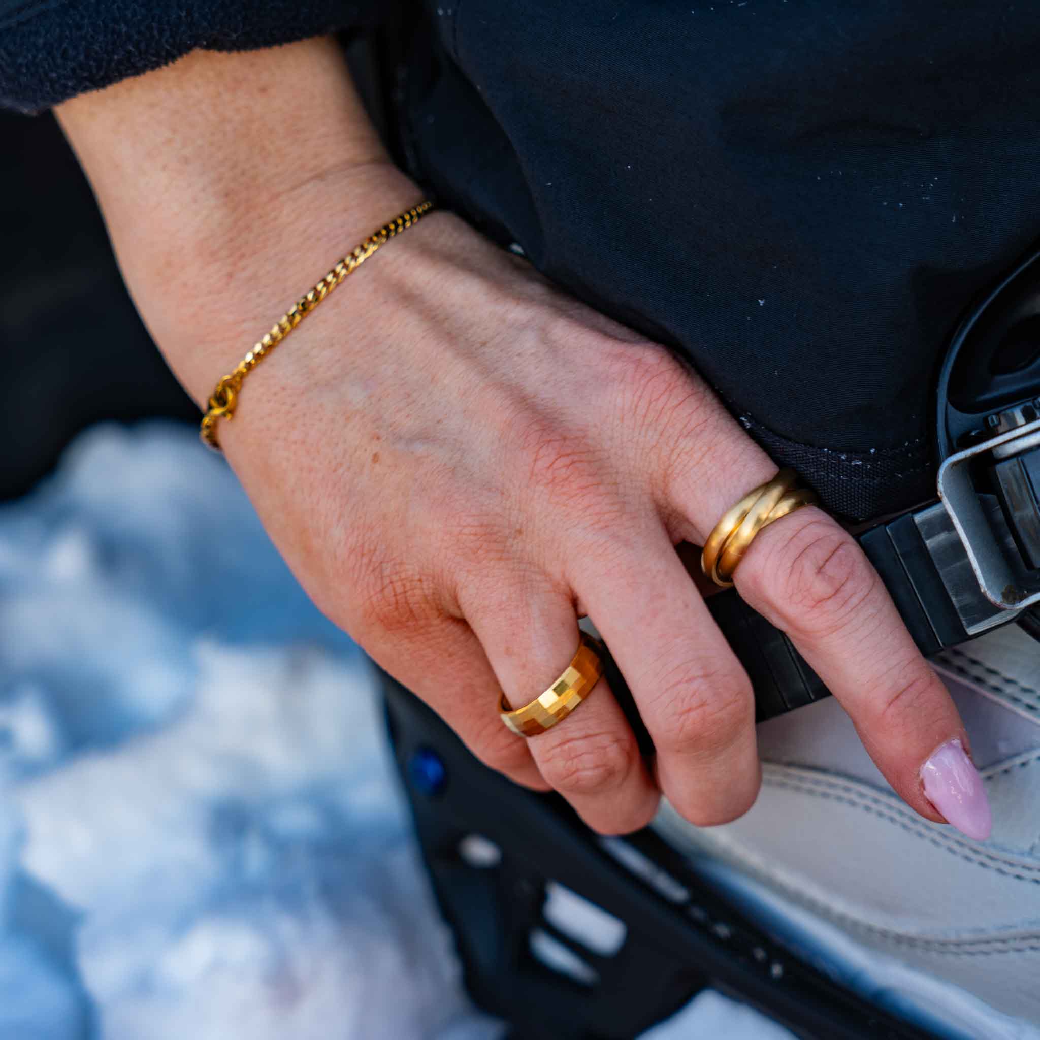 Siempre Cushion band, Guldtbelagt ring