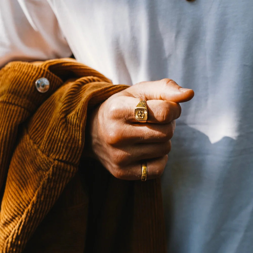 Knot + Cut Ring Bundle - Gold-toned