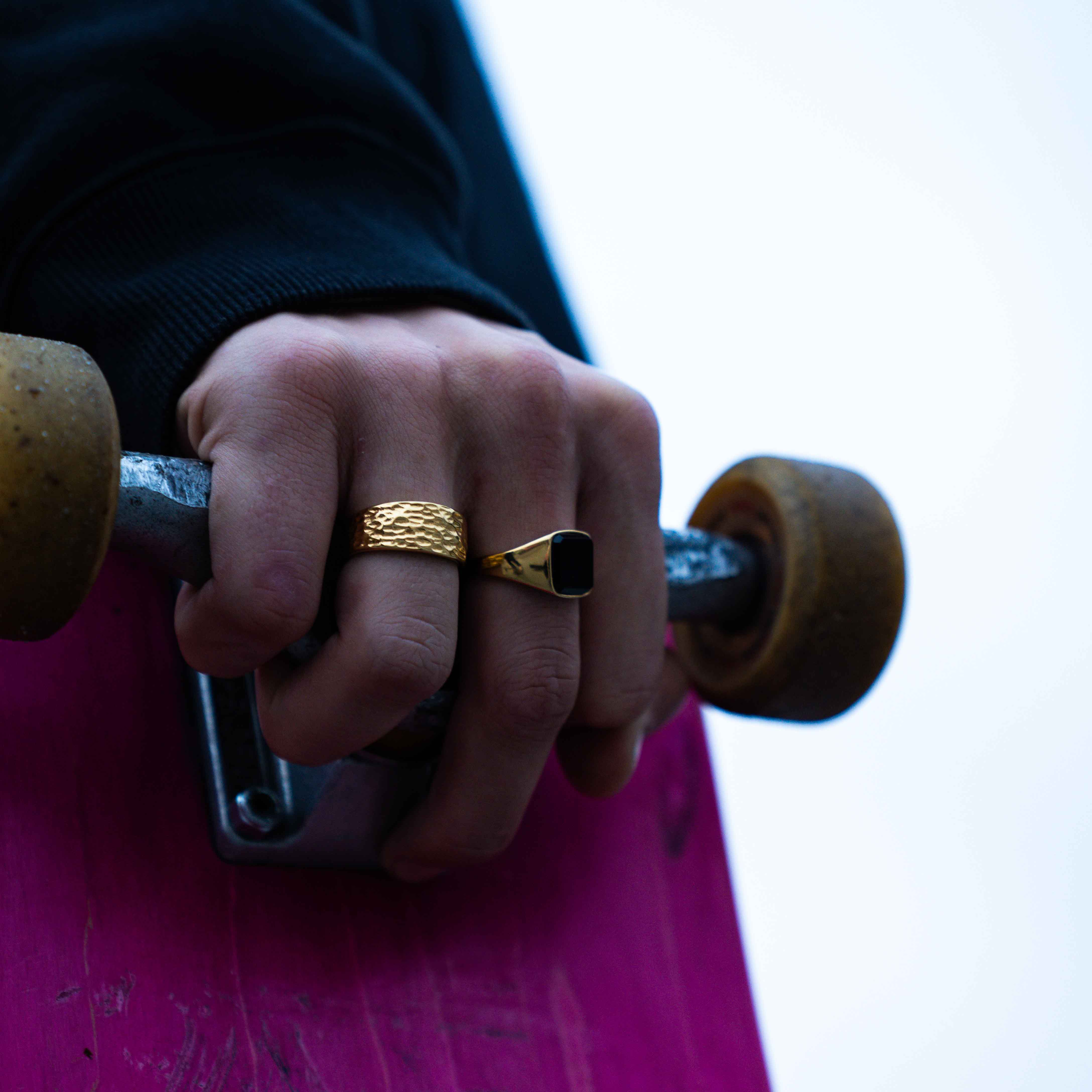 Hammered Signature - Guldtonet ring