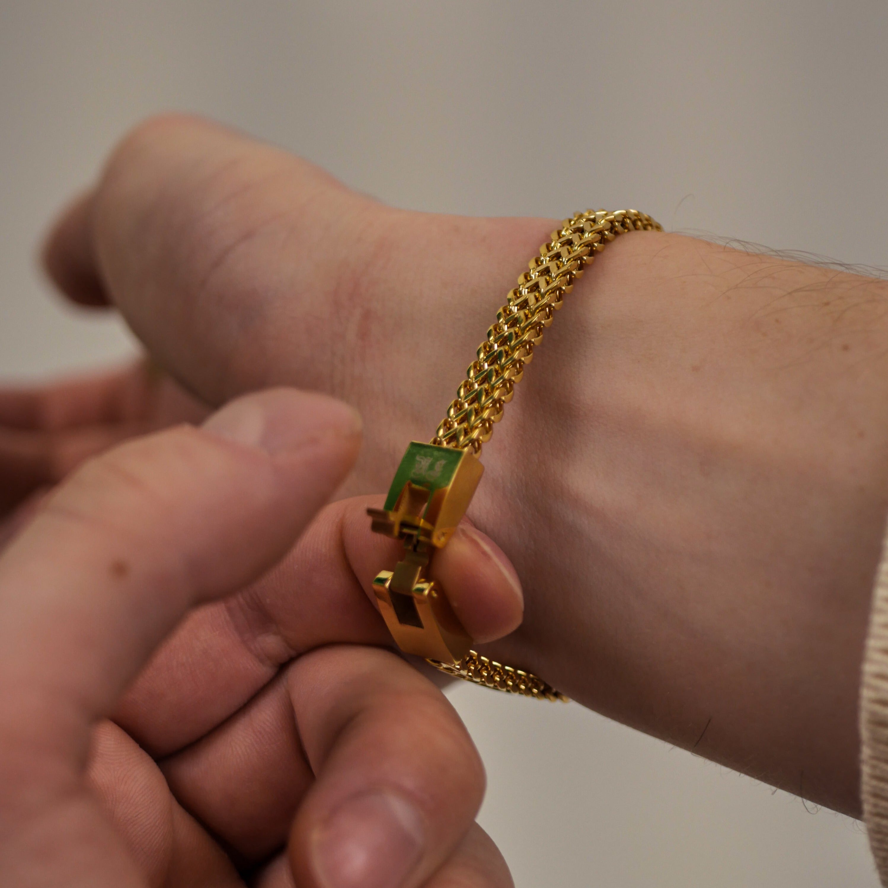 Fehu Armband - Guldton