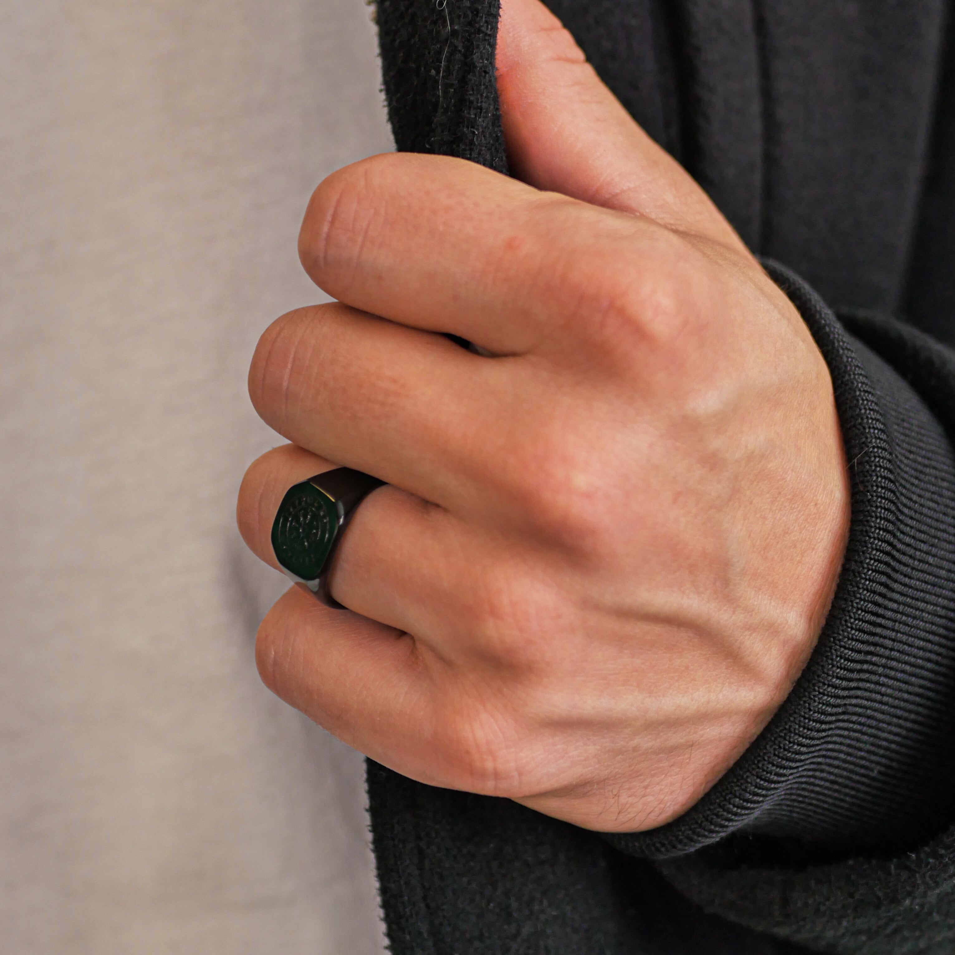 Vegvisir Signature - Svart ring