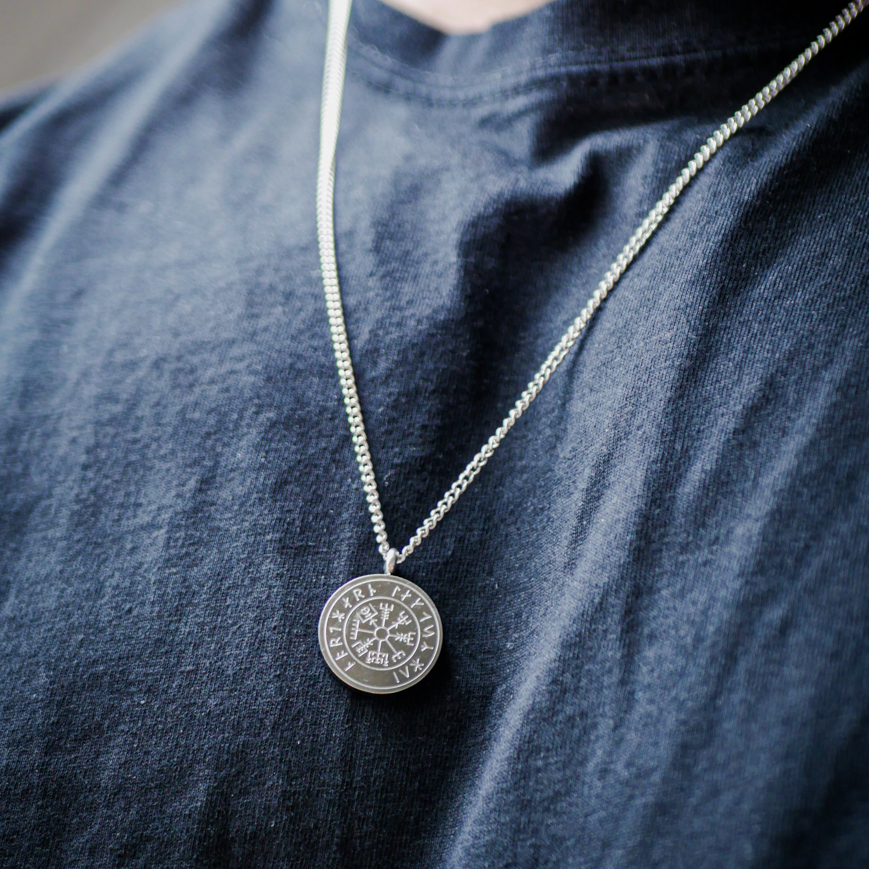 Vegvisir halsband - Silverton