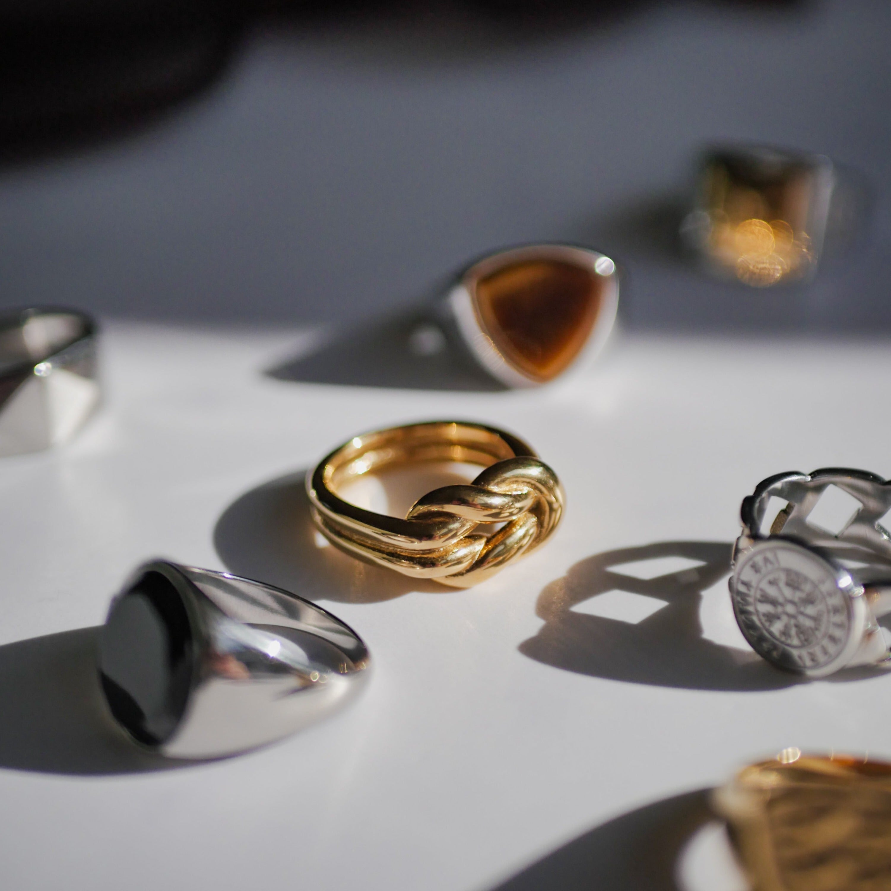 Perpetual band ring - Guldtonet