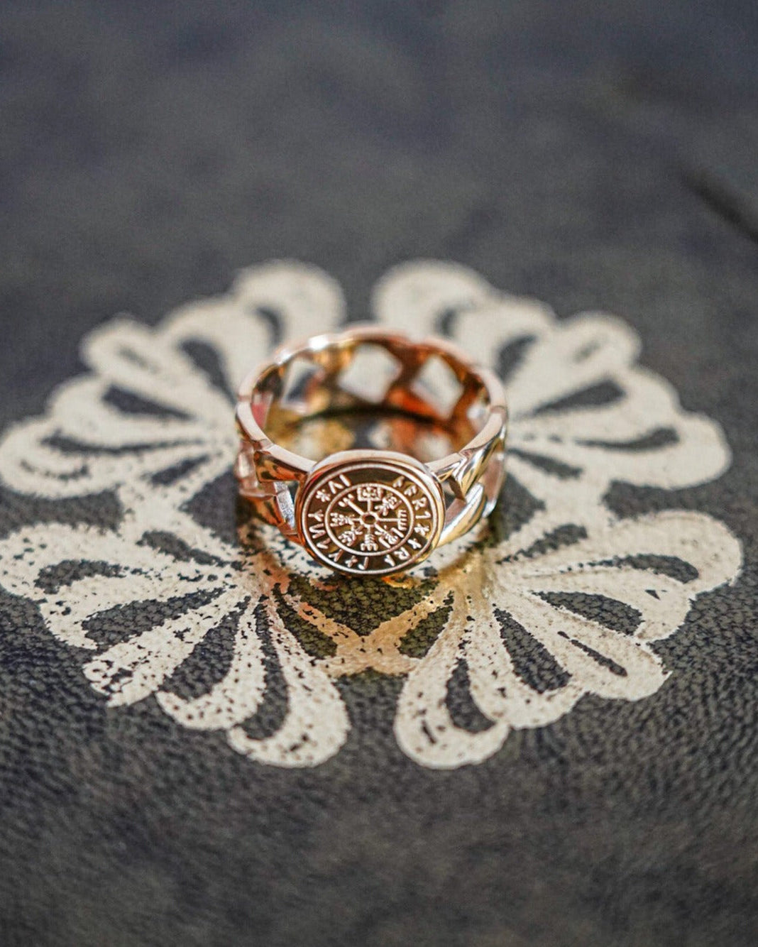 Vegvisir Chain Signature - Guldtbelagt ring