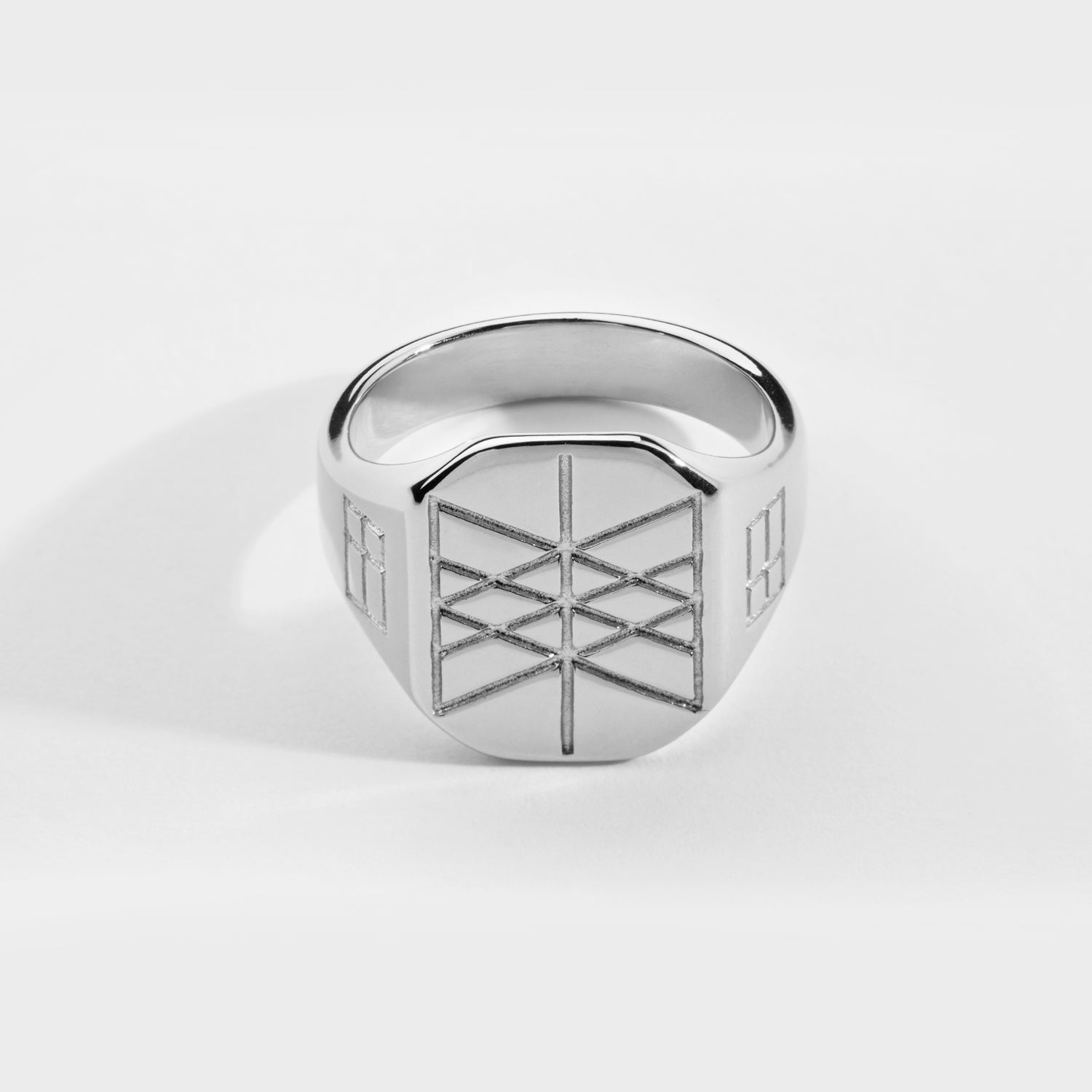 Web of Wyrd Signature ring - Sølvtonet