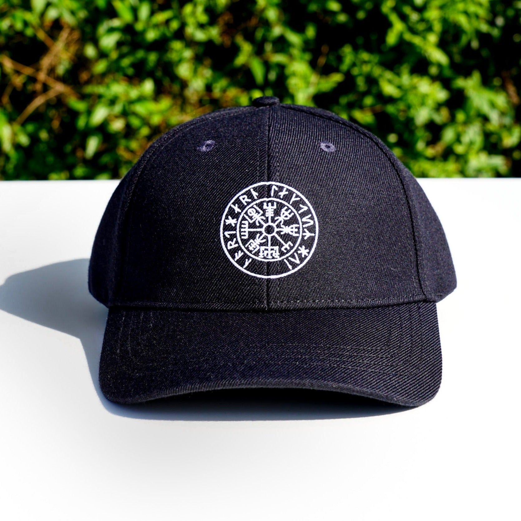 Vegvisir cap - Svart/vit