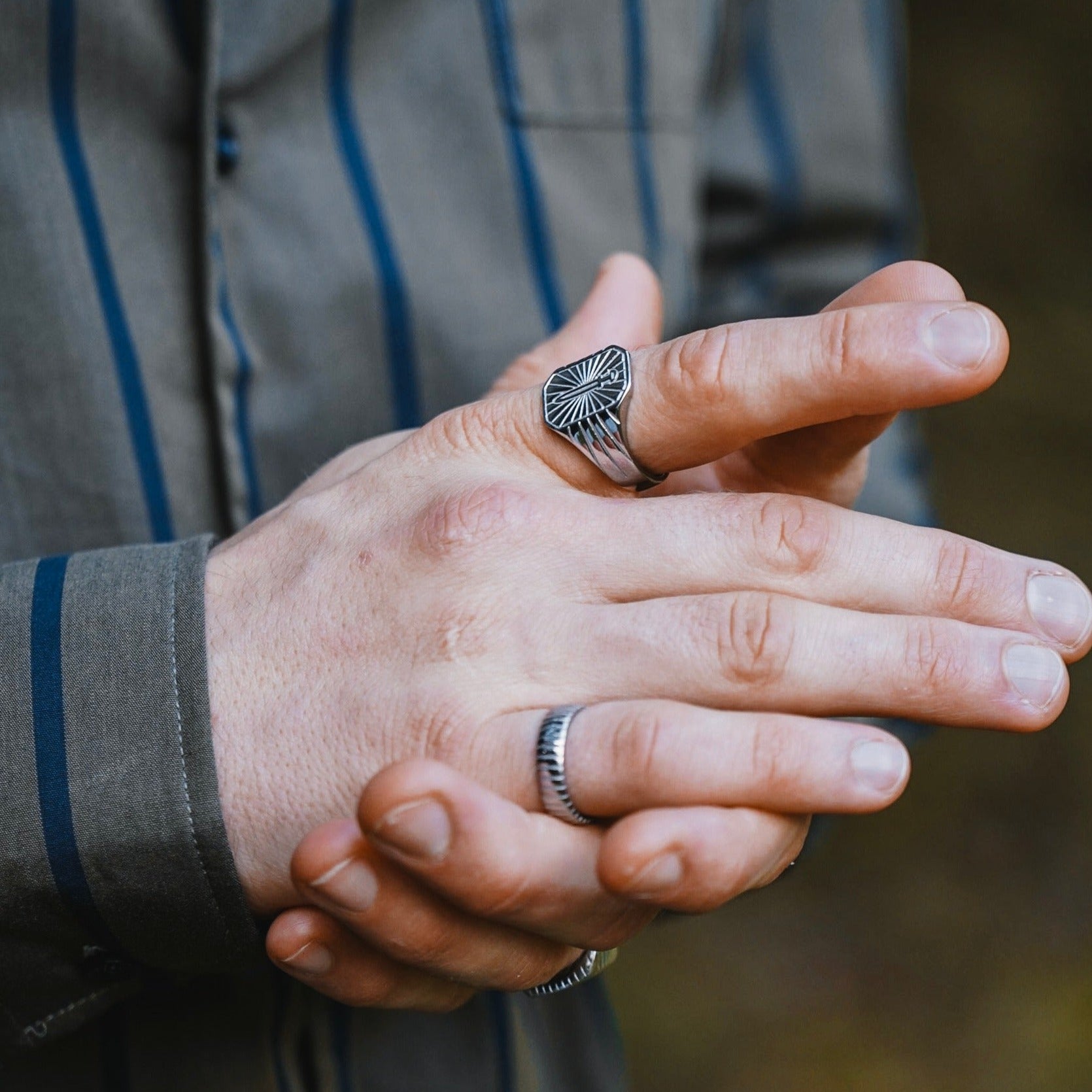 Gungnir Signature - Silver-toned ring