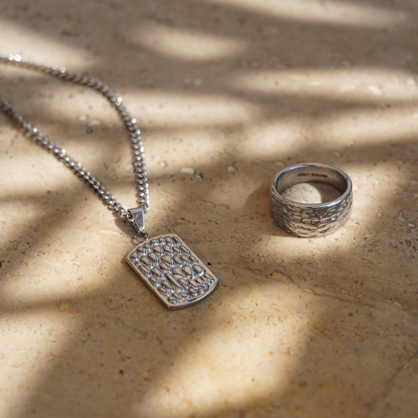 Hammered Signature - Silver-toned ring