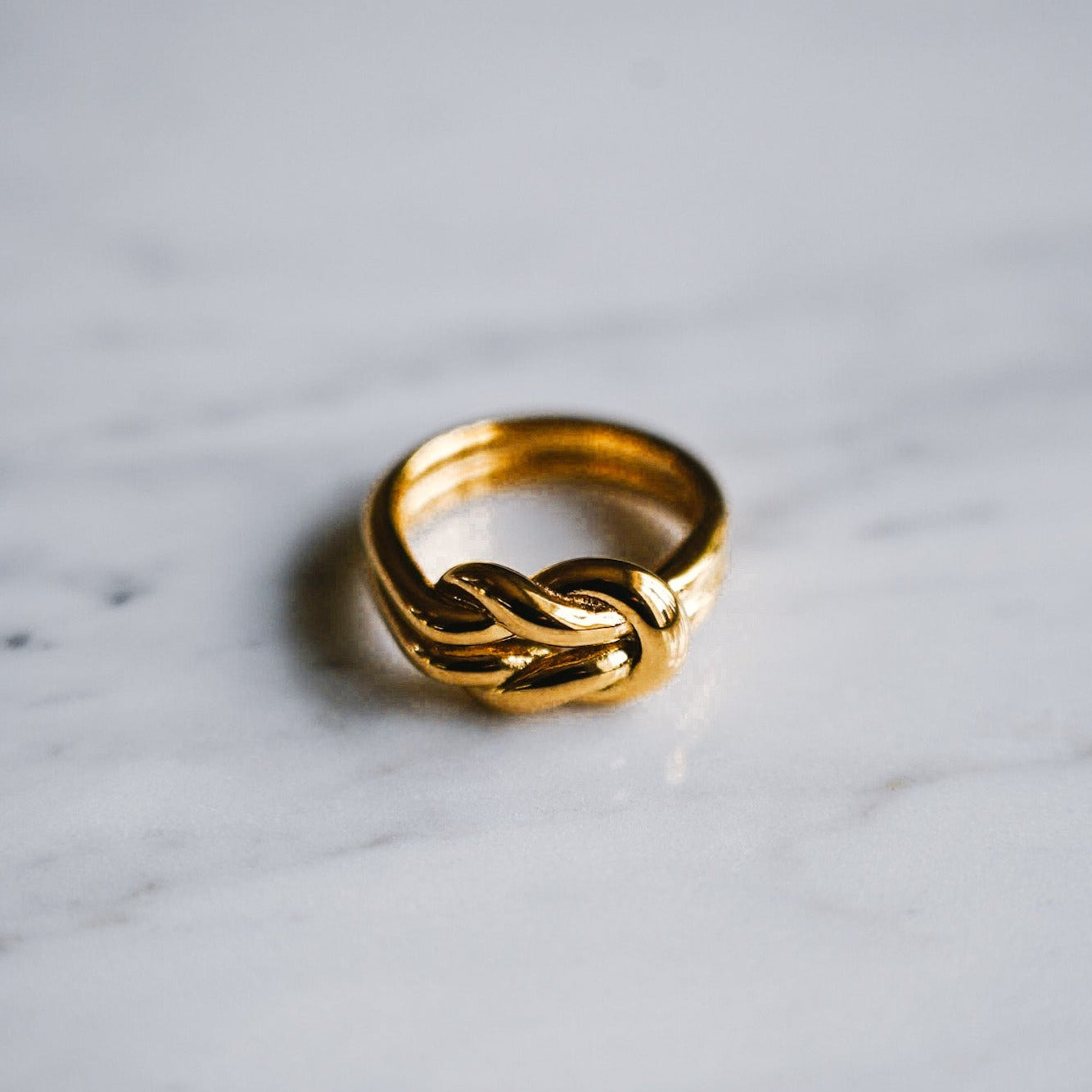 Perpetual band ring - Guldtonet