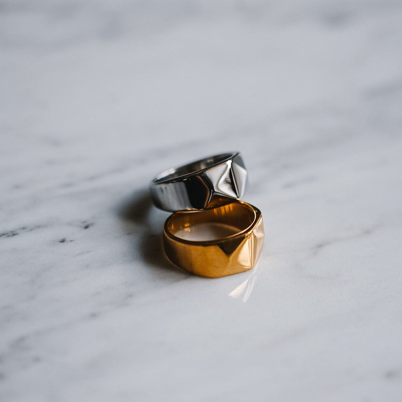 Kant Signature ring - Silver-toned ring