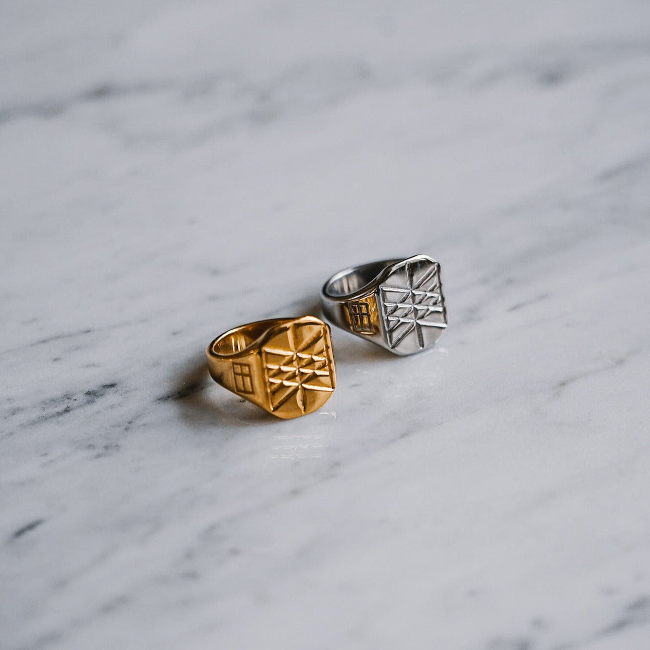 Web of Wyrd Signature ring - Sølvtonet