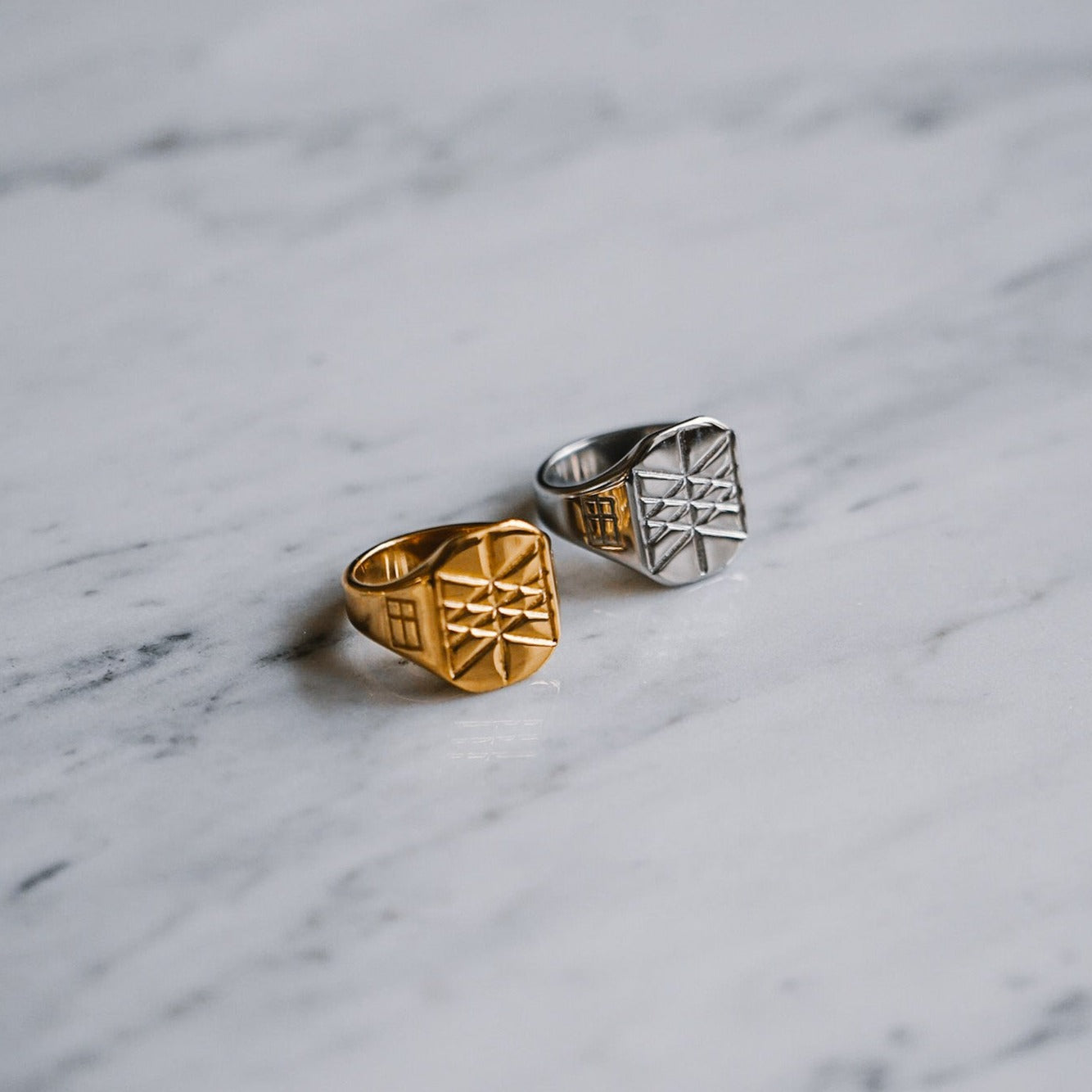 Web of Wyrd Signature ring - Guldtonet