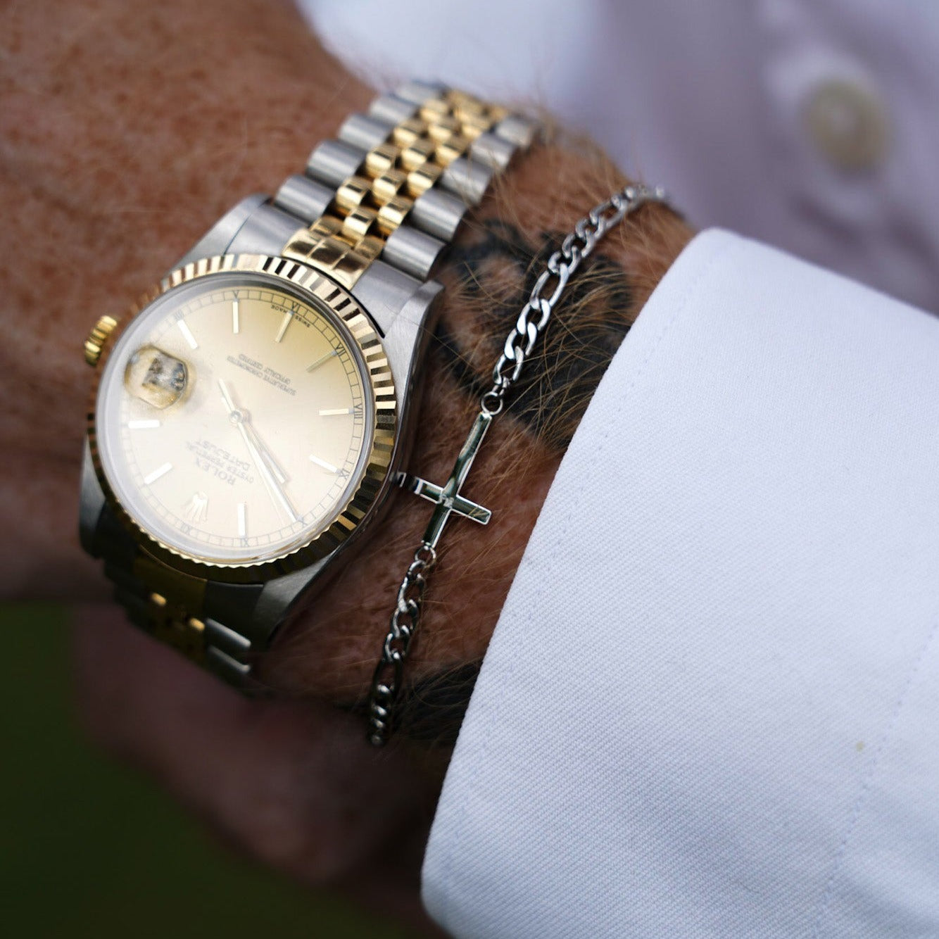 Antique kors armband - silverfärgad
