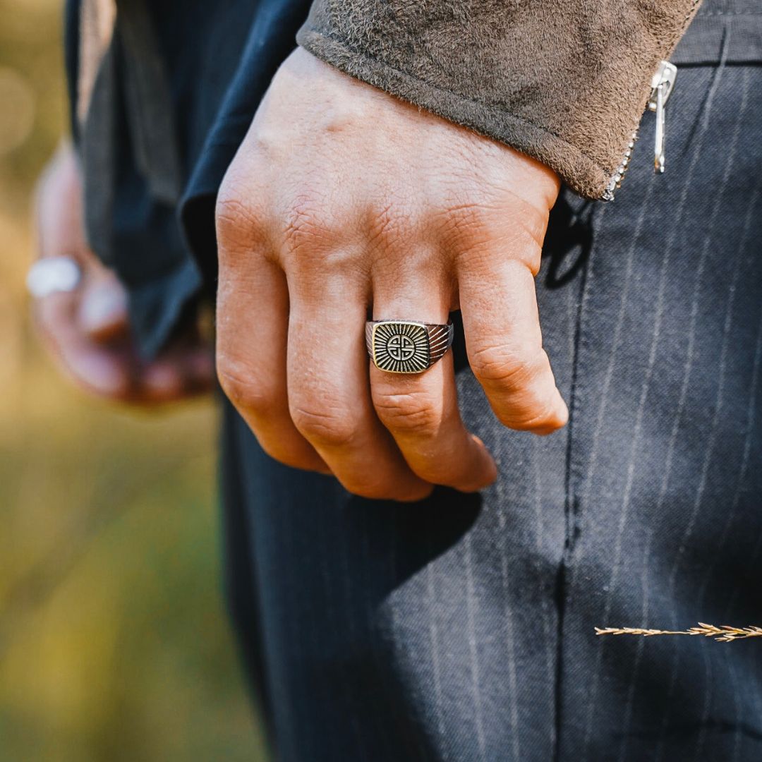 Knot Signature - Silverton Ring