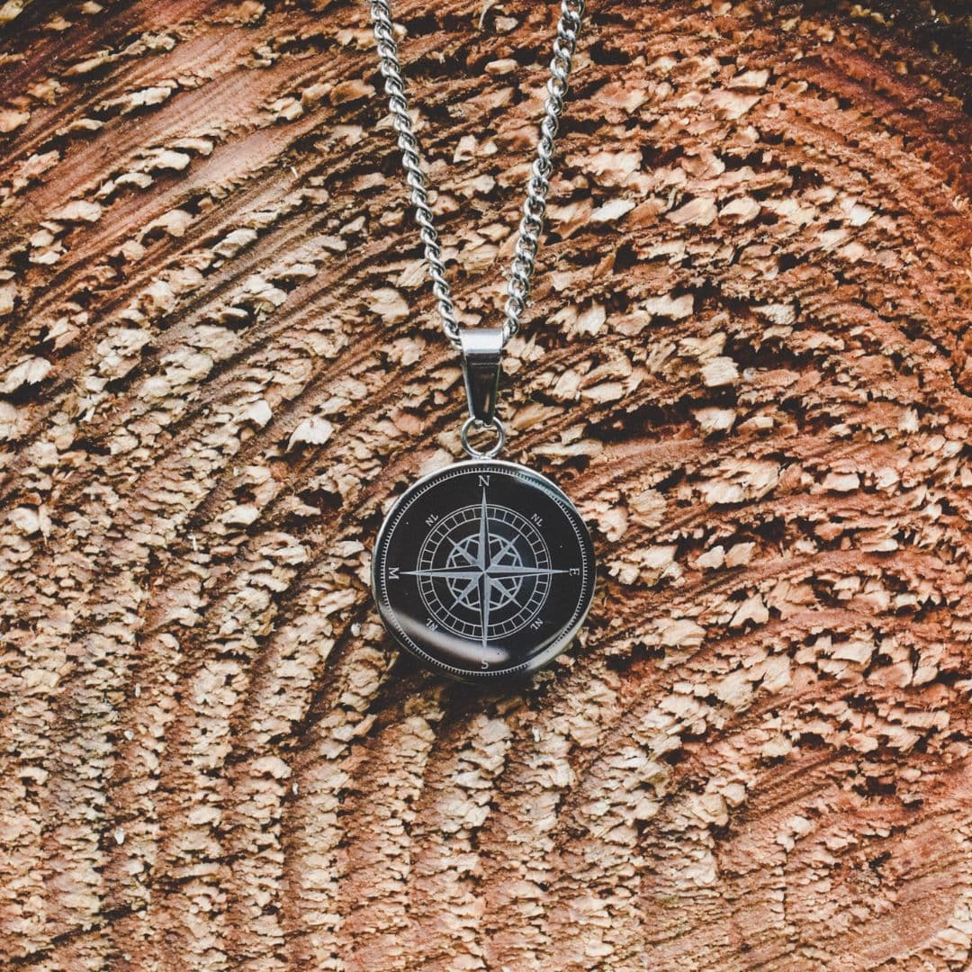 Kompass halsband - svart