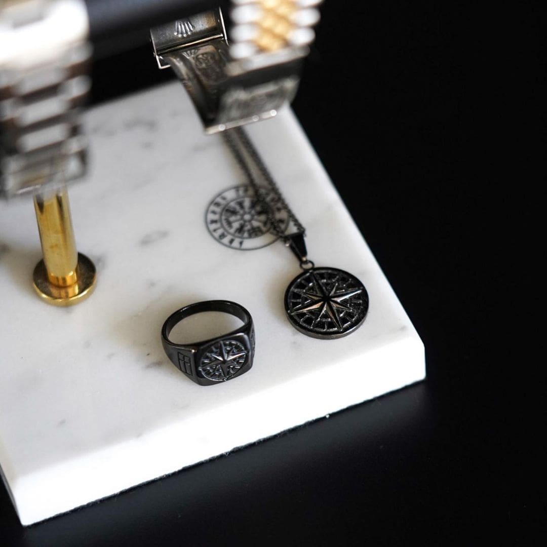 Compass halsband 2.0 - Svart
