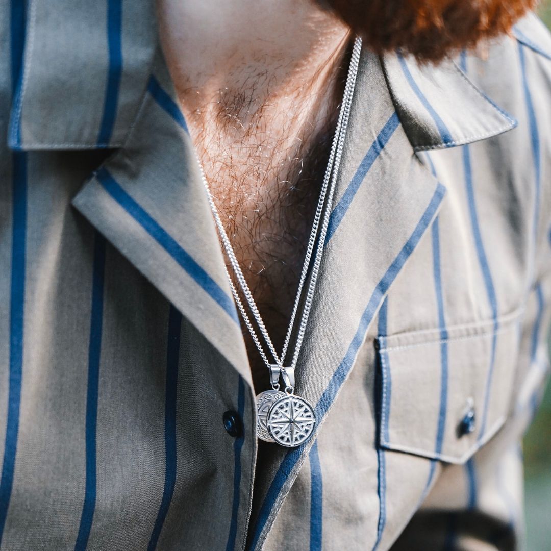 Compass pendant 2.0 - Silver-toned