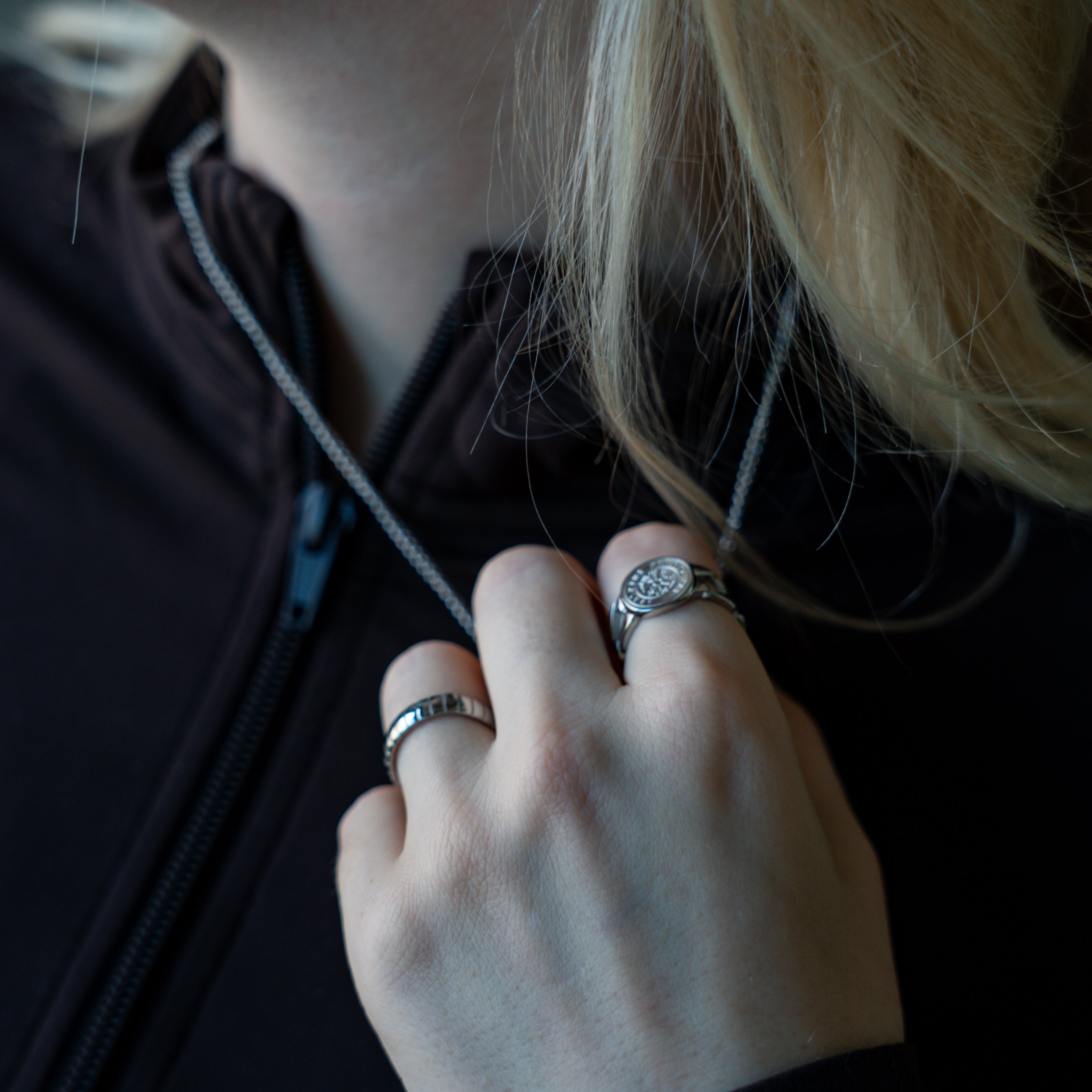 Vegvisir Chain Signature - Silver-toned ring