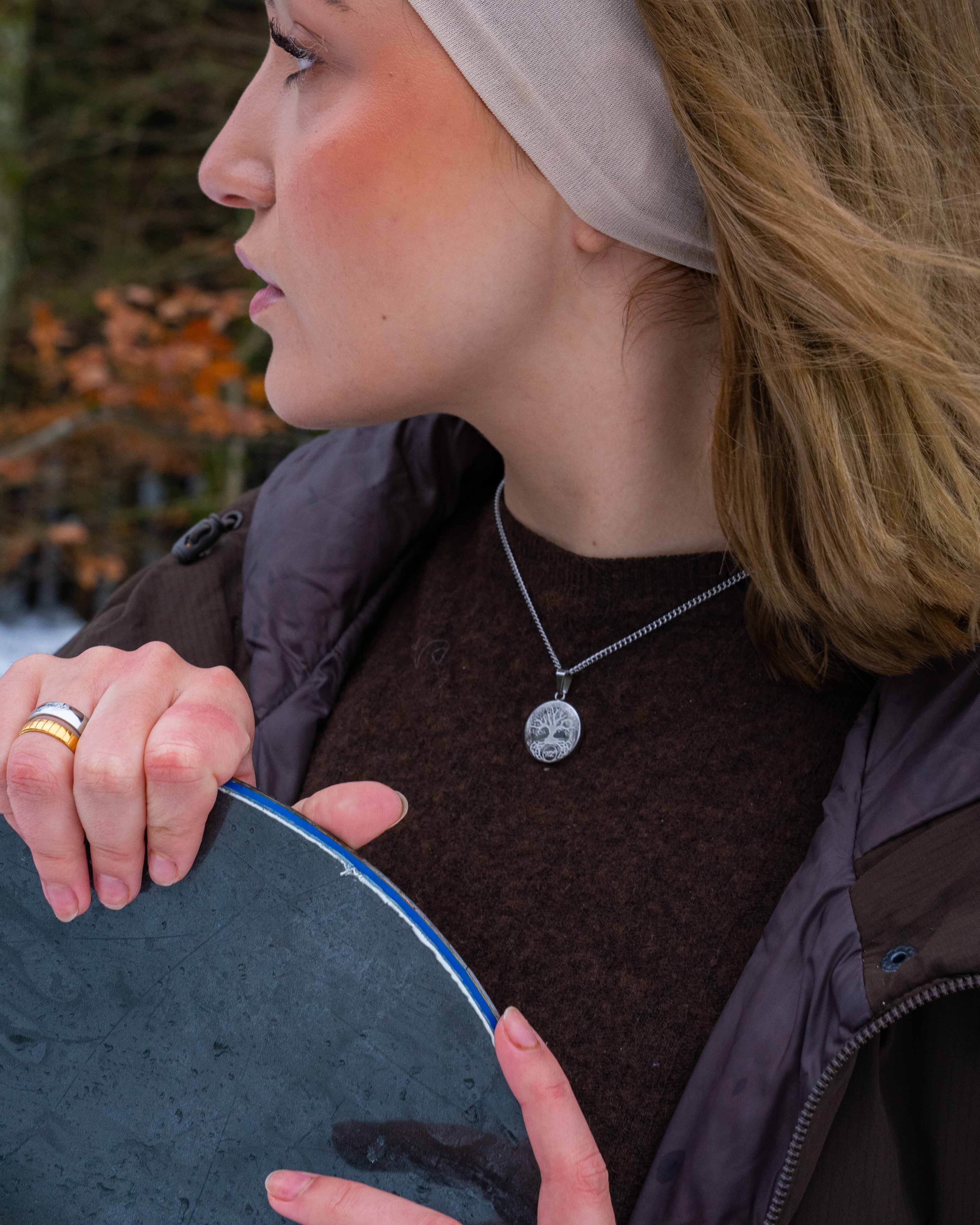 Yggdrasil Halsband - Silverton