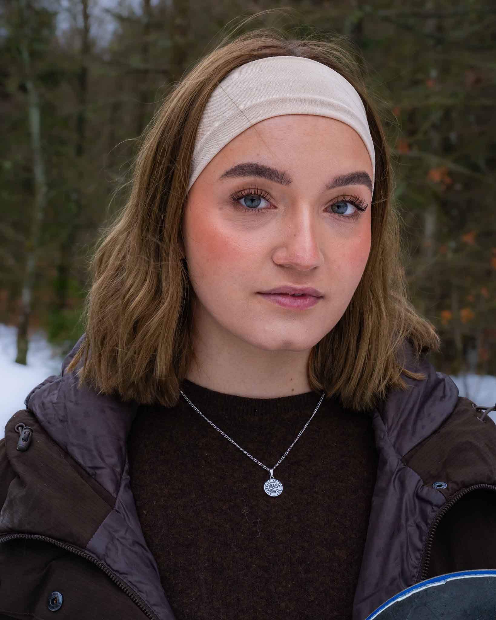 Minimal Vegvisir halskæde, Sølvtonet