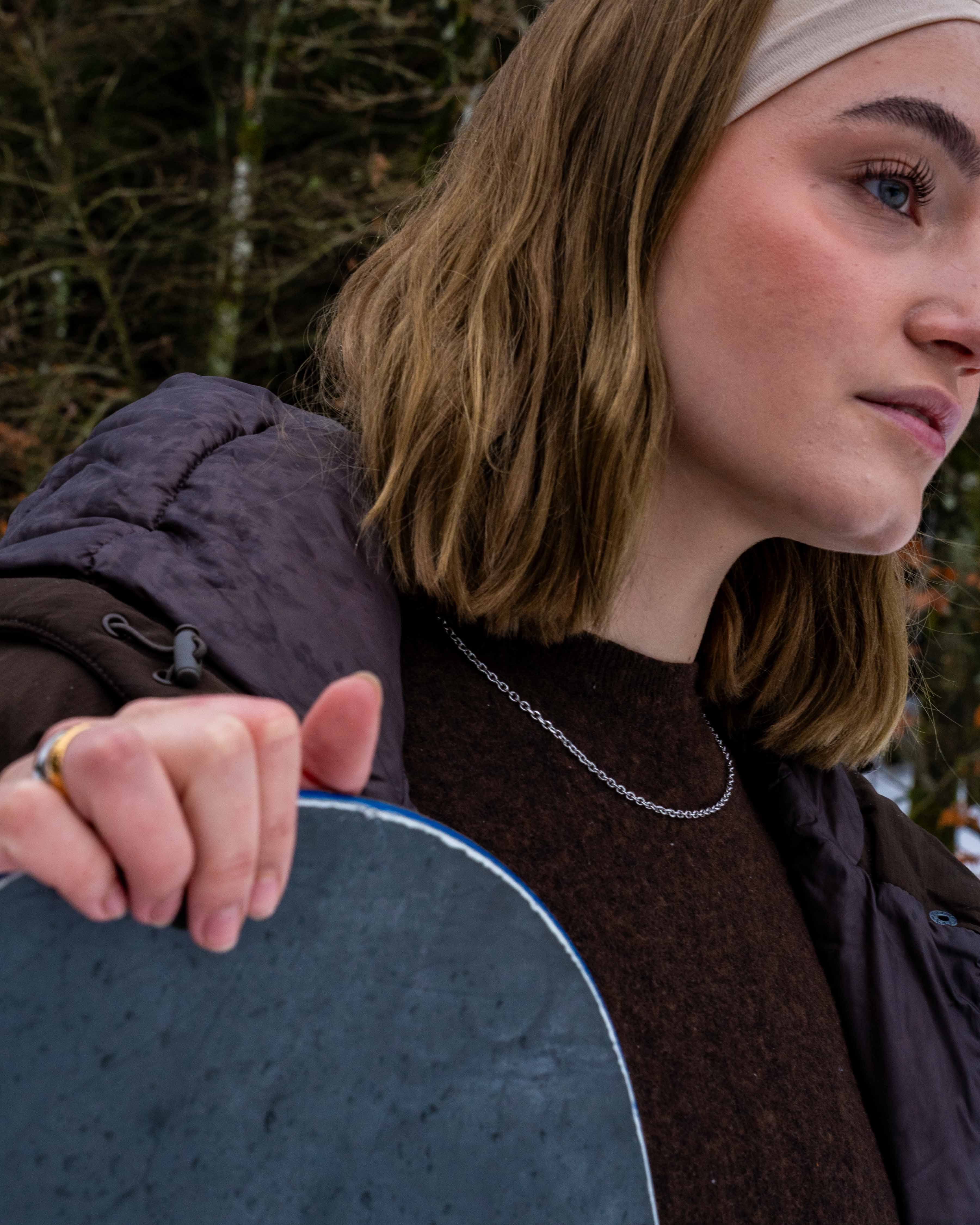 Cable halskæde, Sølvtonet