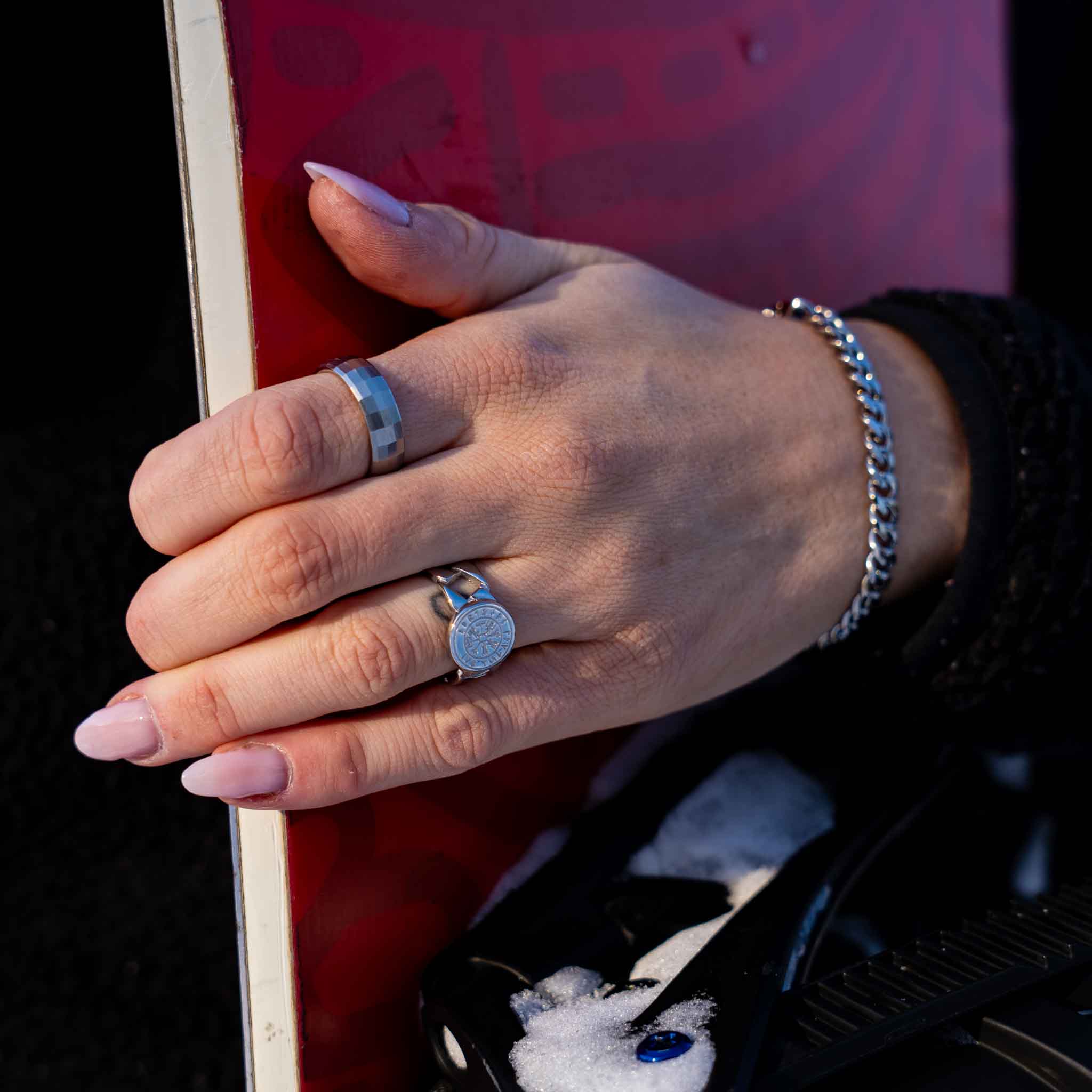 Vegvisir Chain Signature, Sølvtonet ring