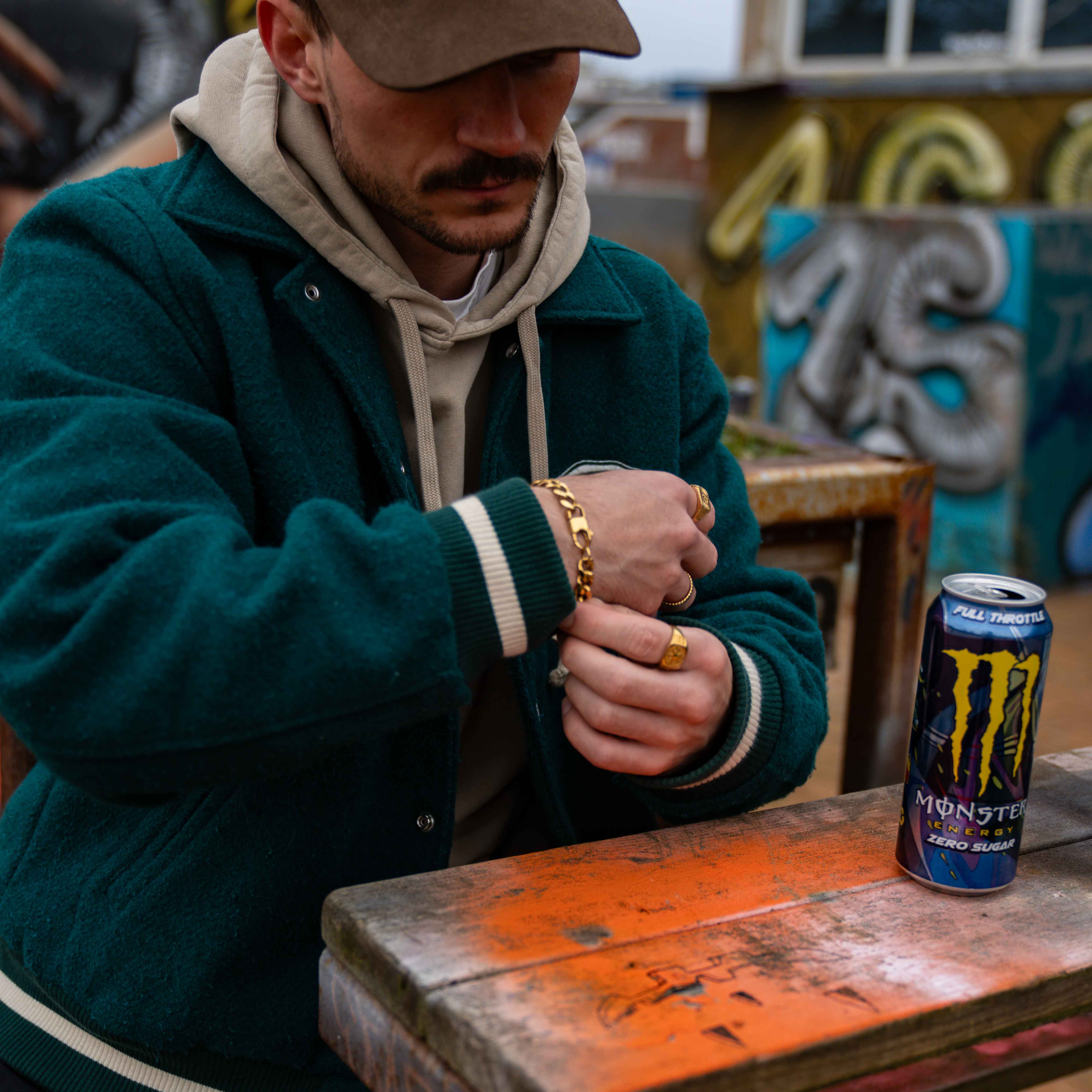 Sequence bracelet - Gold-toned