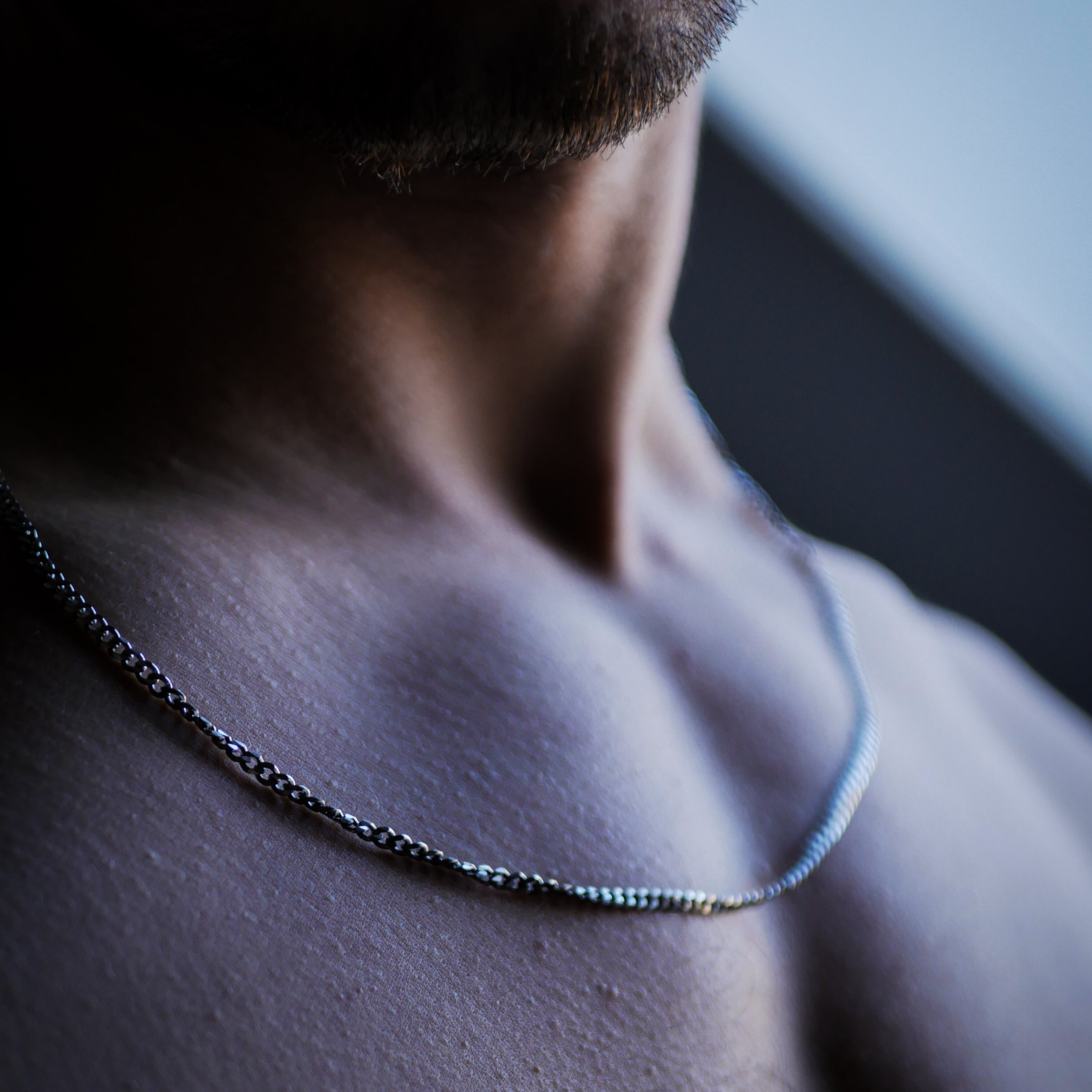 Minimal Sequence necklace - Silver-toned