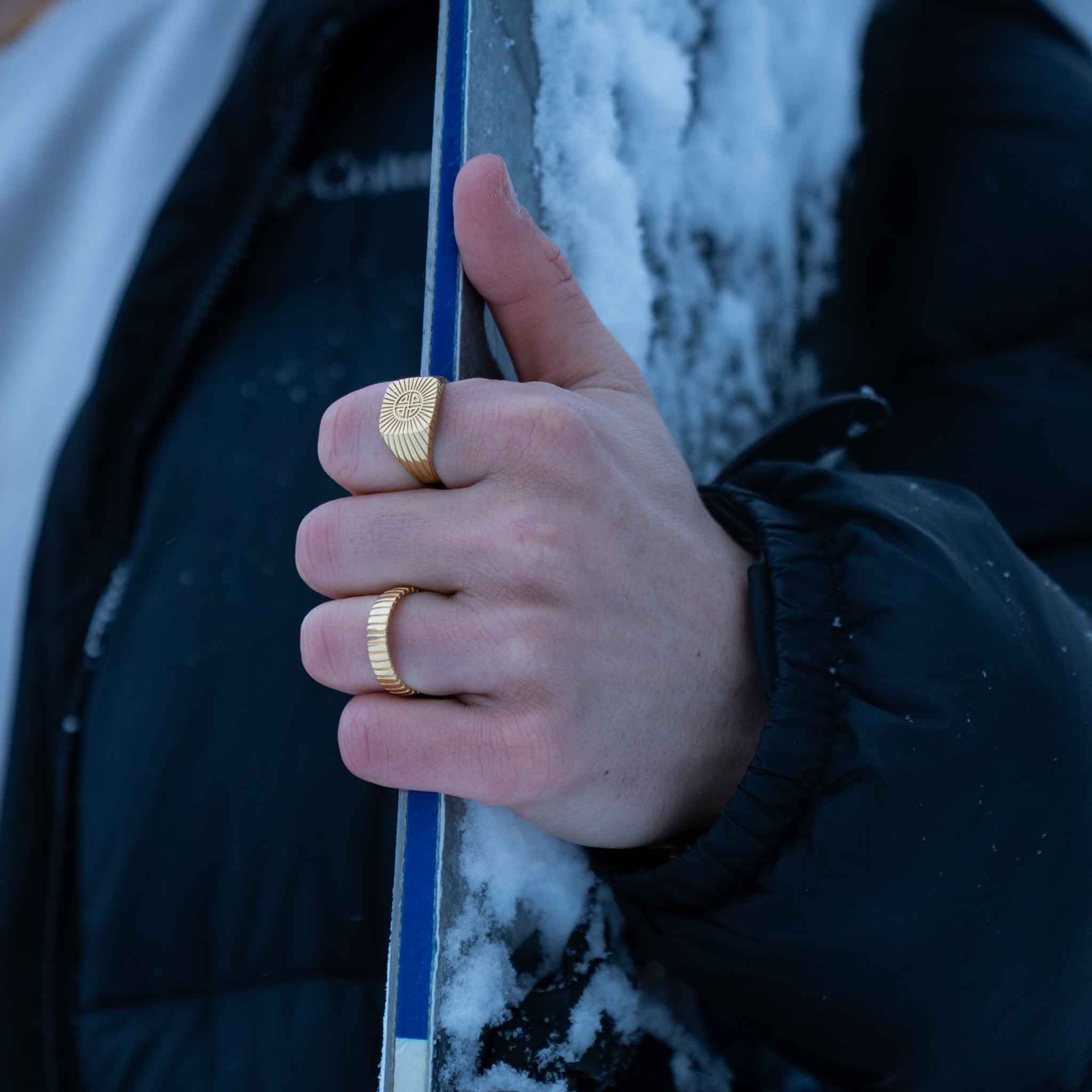 Knot Signature - Gold-toned ring